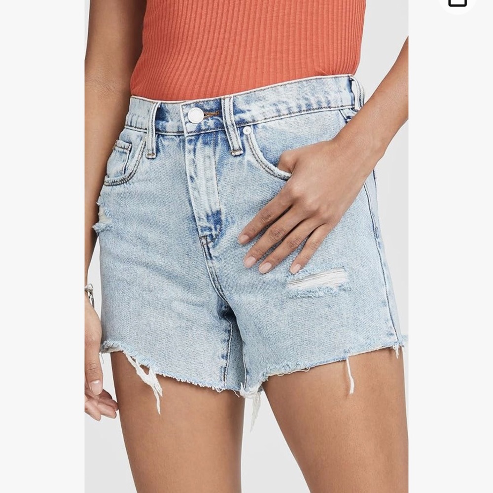 [BLANKNYC] Womens Pockets  Denim Jean Shorts with Pockets